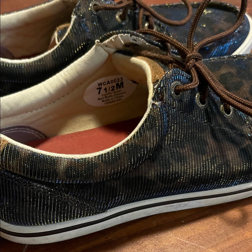 Twisted X Leopard Casual Shoes w/ Blue/Gold Shimmer - Picture 2 of 8